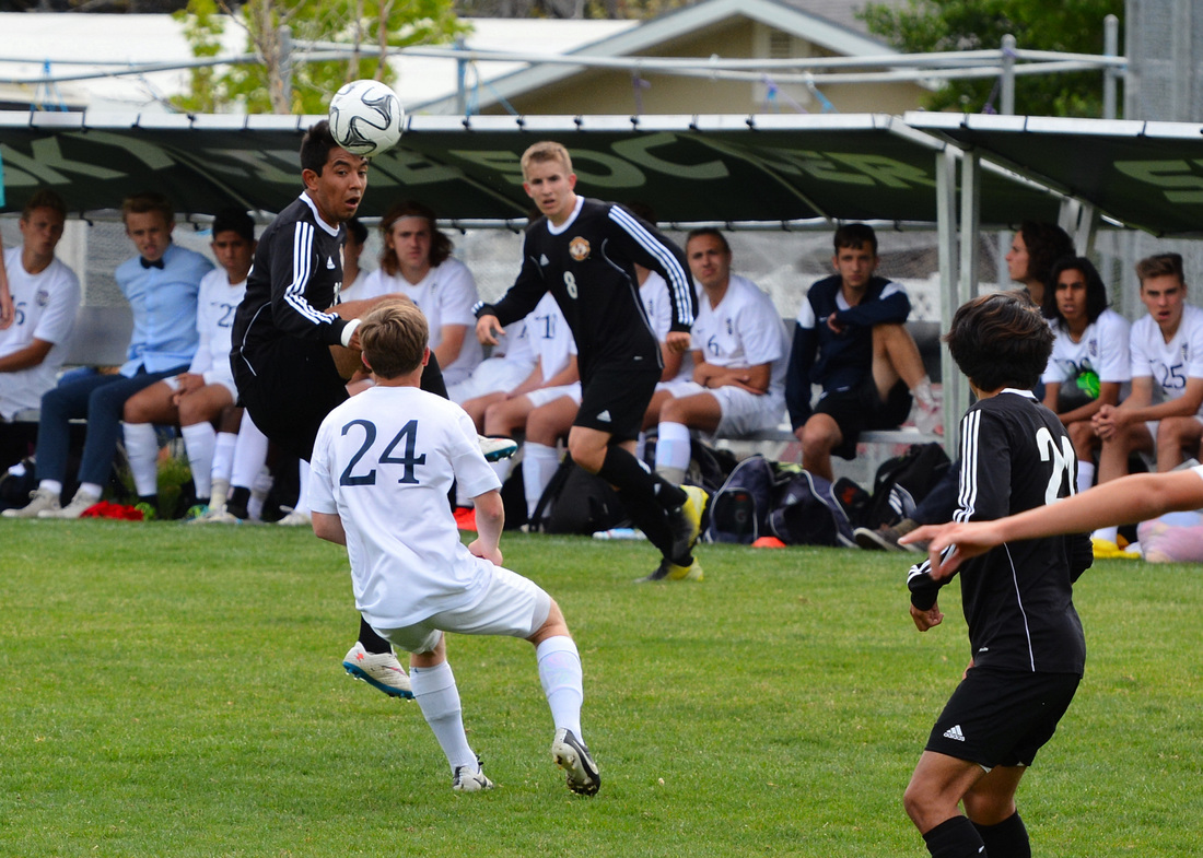 三冠王对阵欧洲霸主 SKT和G2谁能出线:开云电竞app下载安装(图2) 开云电竞