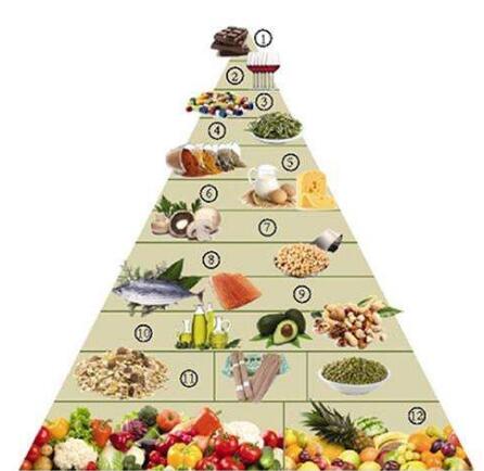 好莱坞“艳照门”事件再曝新照片 金·卡戴珊等在列_开云电竞app下载安装(图2) 开云电竞